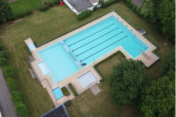 Bild der Petition Lasst unser Freibad Ost im Stadtteil Bosenheim nicht untergehen! STOPPT DAS SCHWIMMBADSTERBEN!