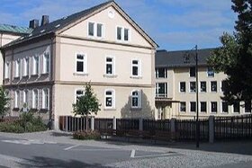 Bild der Petition: Rettet unsere alte Schule!