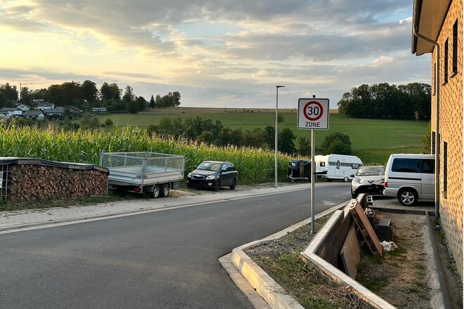 zelt kaufen 6 personen Zelte Sechseckiges 6-Mann-Festival-Kuppelzelt, 6-Personen-Familiencampingzelte mit 360°-Panoramablick, 4-Jahreszeiten-Luxus-Doppelschicht-Glamping-Glockenzelt aus großem Segeltuch for Urlaubswanderpar Sport & Freizeit Gazelle Marco Polo Urban Option:Waldgrün TM115792