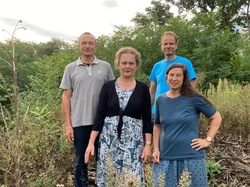 Logo Bürgerinitiative „Wäldchen am Holunderweg“ mit den Dresdner Stadtgärten e.V. 